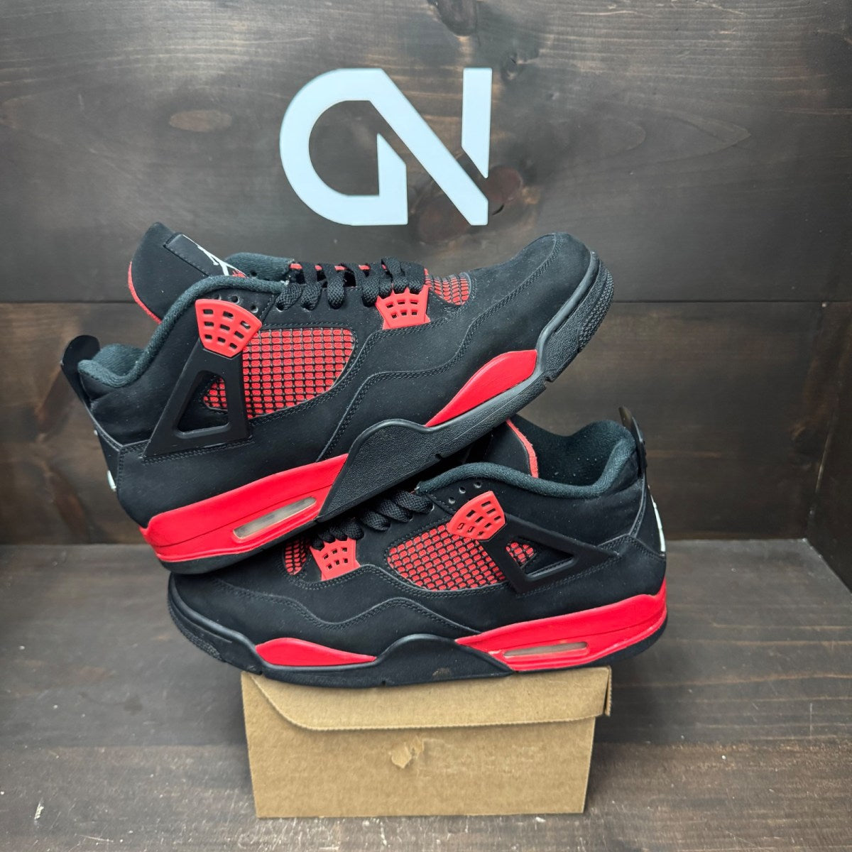 Jordan 4 Retro Red Thunder Size 13 (Pre-Owned) - Image 1