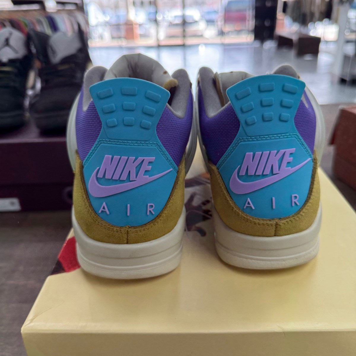 Jordan 4 Retro SP 30th Anniversary Union Desert Moss - Image 4