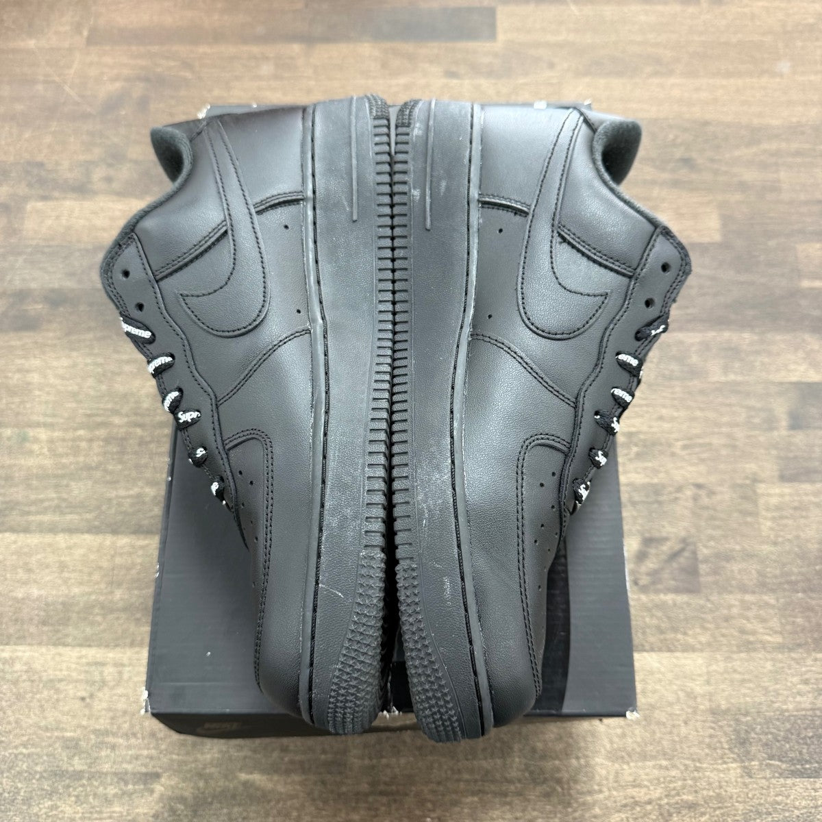 Nike Air Force 1 Low Supreme Black - Image 2
