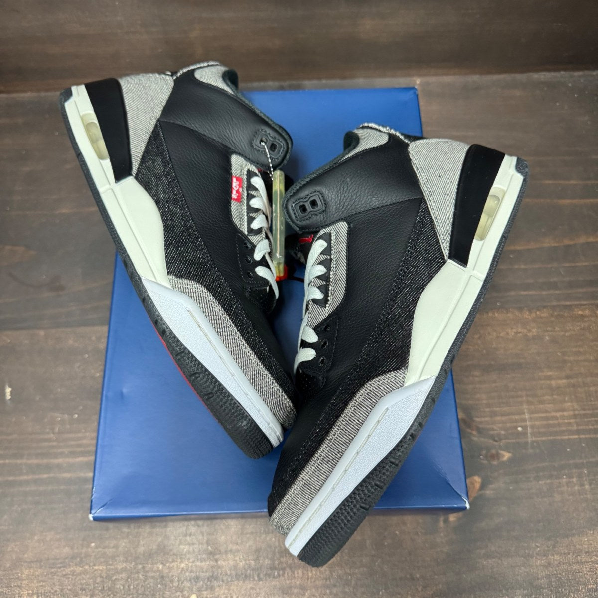 Jordan 3 Retro Levi’s Black - Image 2