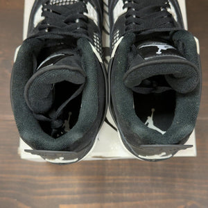 Jordan 4 Retro White Thunder Size 8.5 (Pre-Owned) - aux