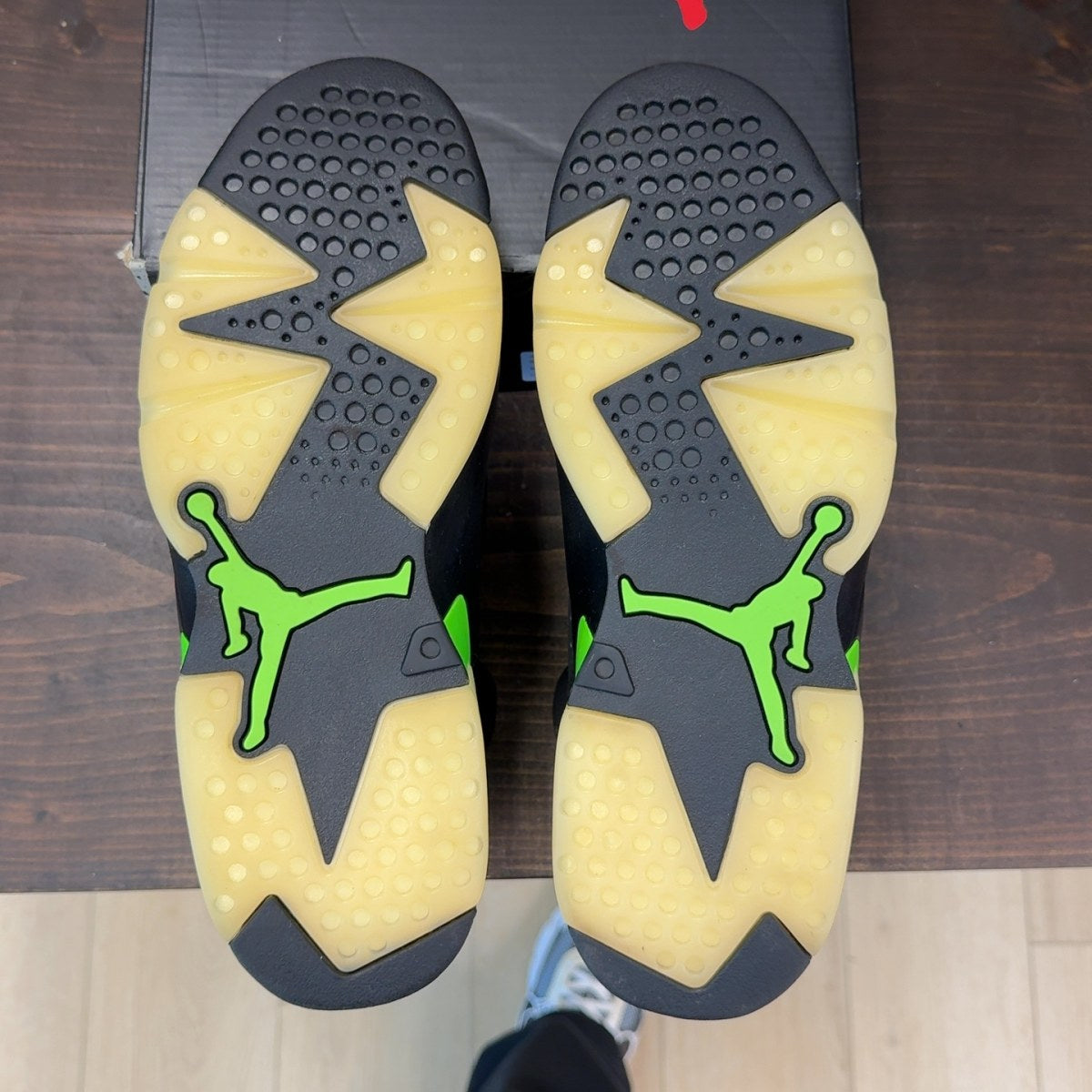 Jordan 6 Retro Electric Green - Image 9