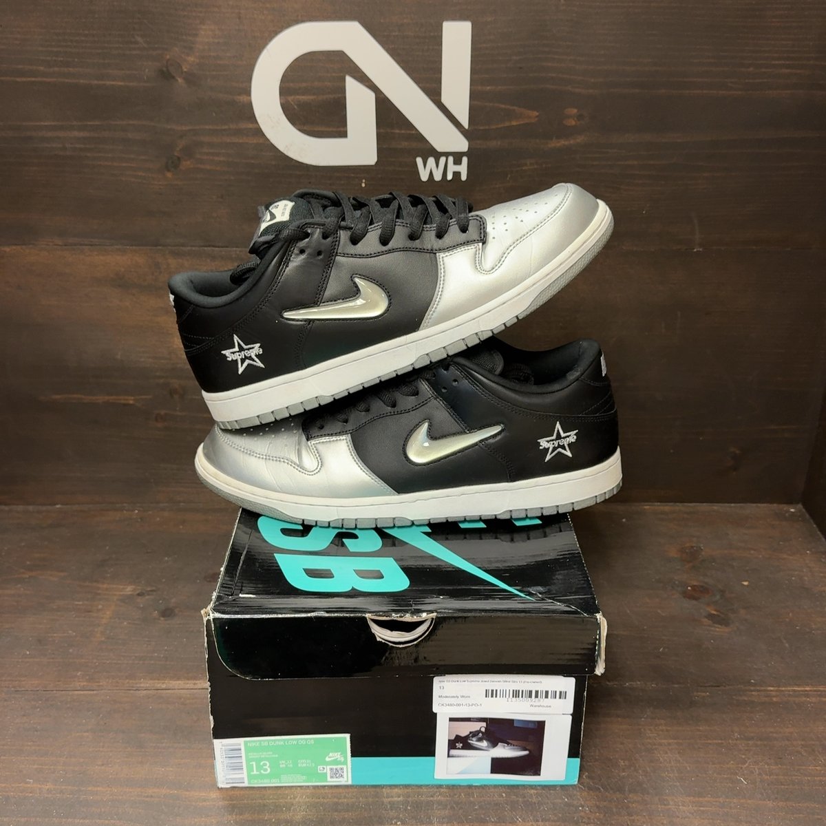Nike SB Dunk Low Supreme Jewel Swoosh Silver Size 13 (Pre-Owned) - front