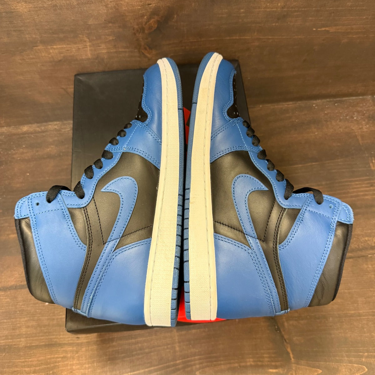 Jordan 1 Retro High OG Dark Marina Blue - Image 4