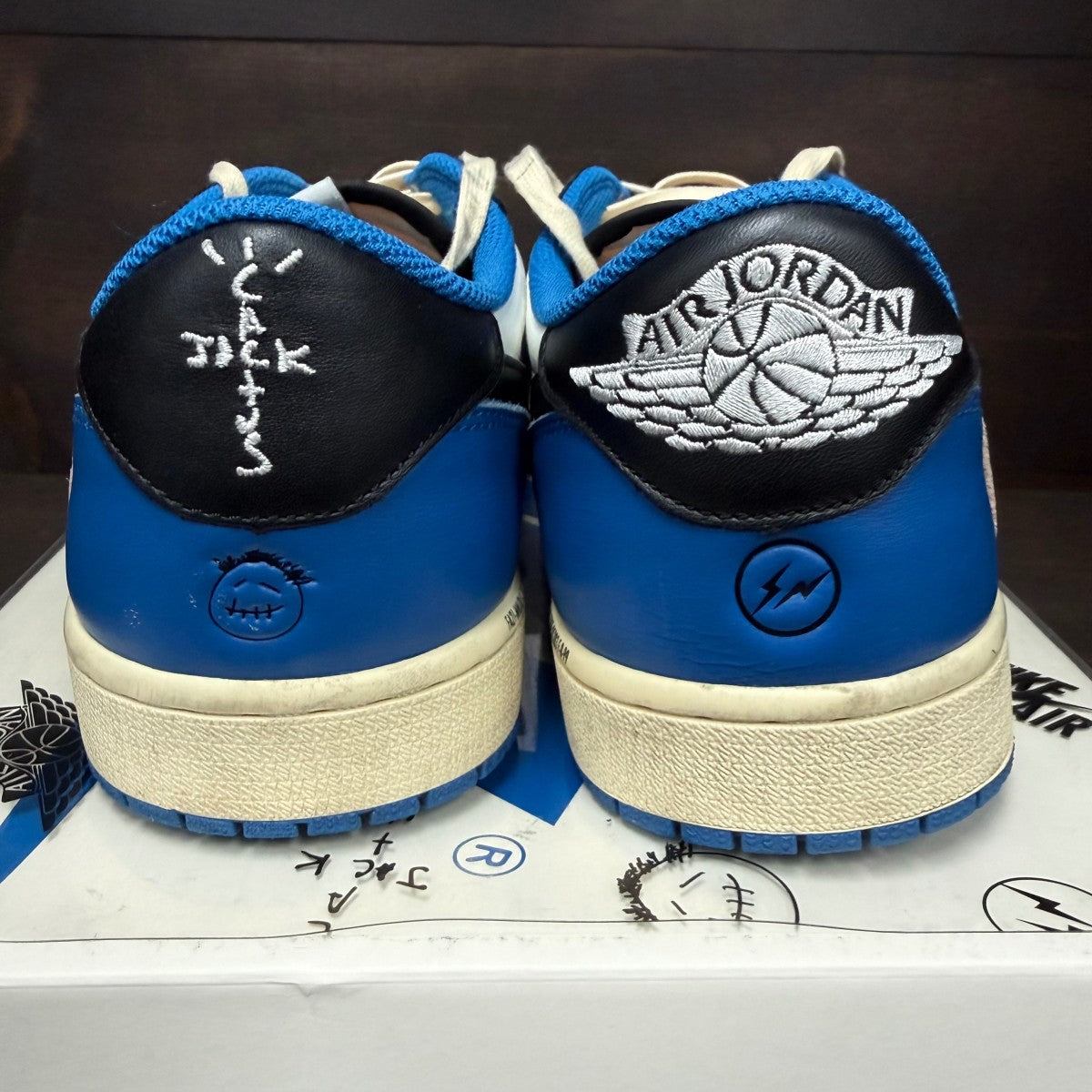Jordan 1 Retro Low OG SP Fragment x Travis Scott Size 11 (Pre-Owned) - Image 4