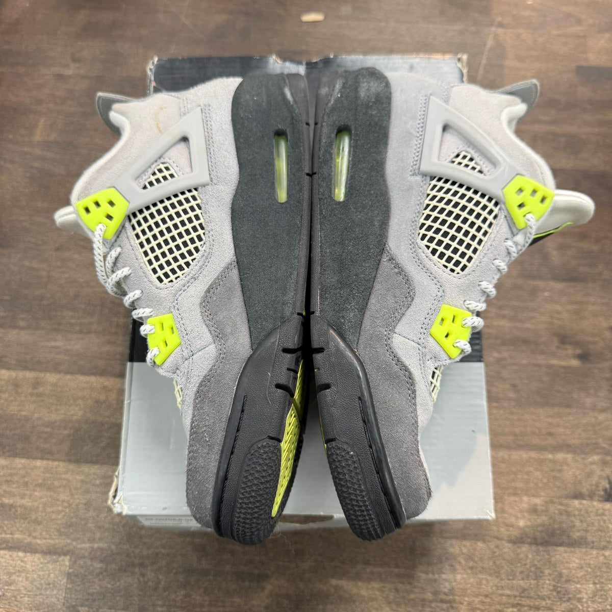 Jordan 4 Retro SE 95 Neon (GS) - Image 2