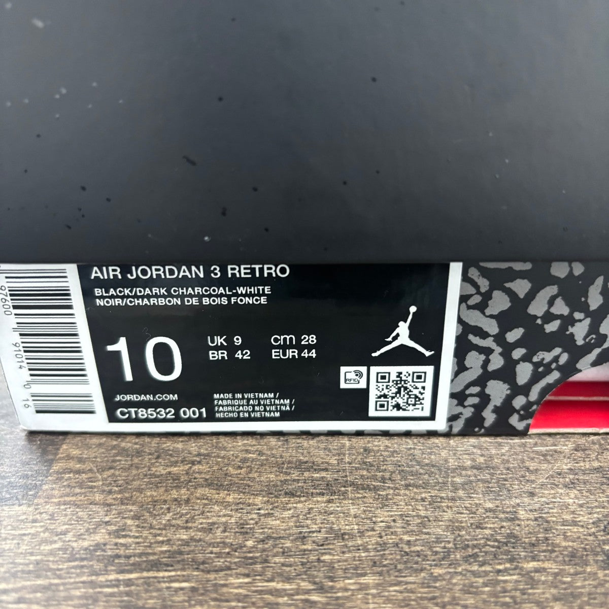 Jordan 3 Retro Black Cat (2025) Size 10 (Pre-Owned) - Image 6