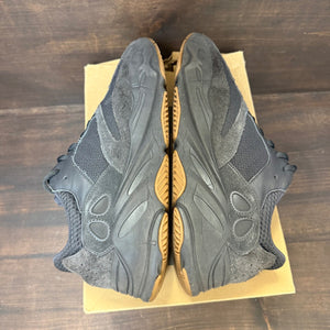 adidas Yeezy Boost 700 Mauve - Image 5