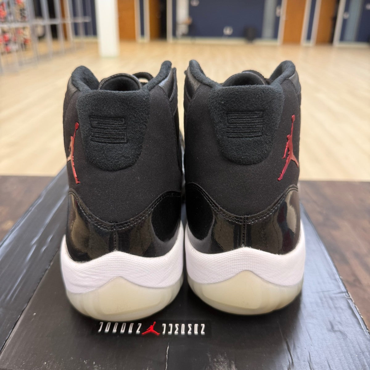 Jordan 11 Retro 72-10 - Image 3