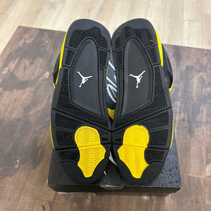 Jordan 4 Retro Thunder (2023) - Image 5