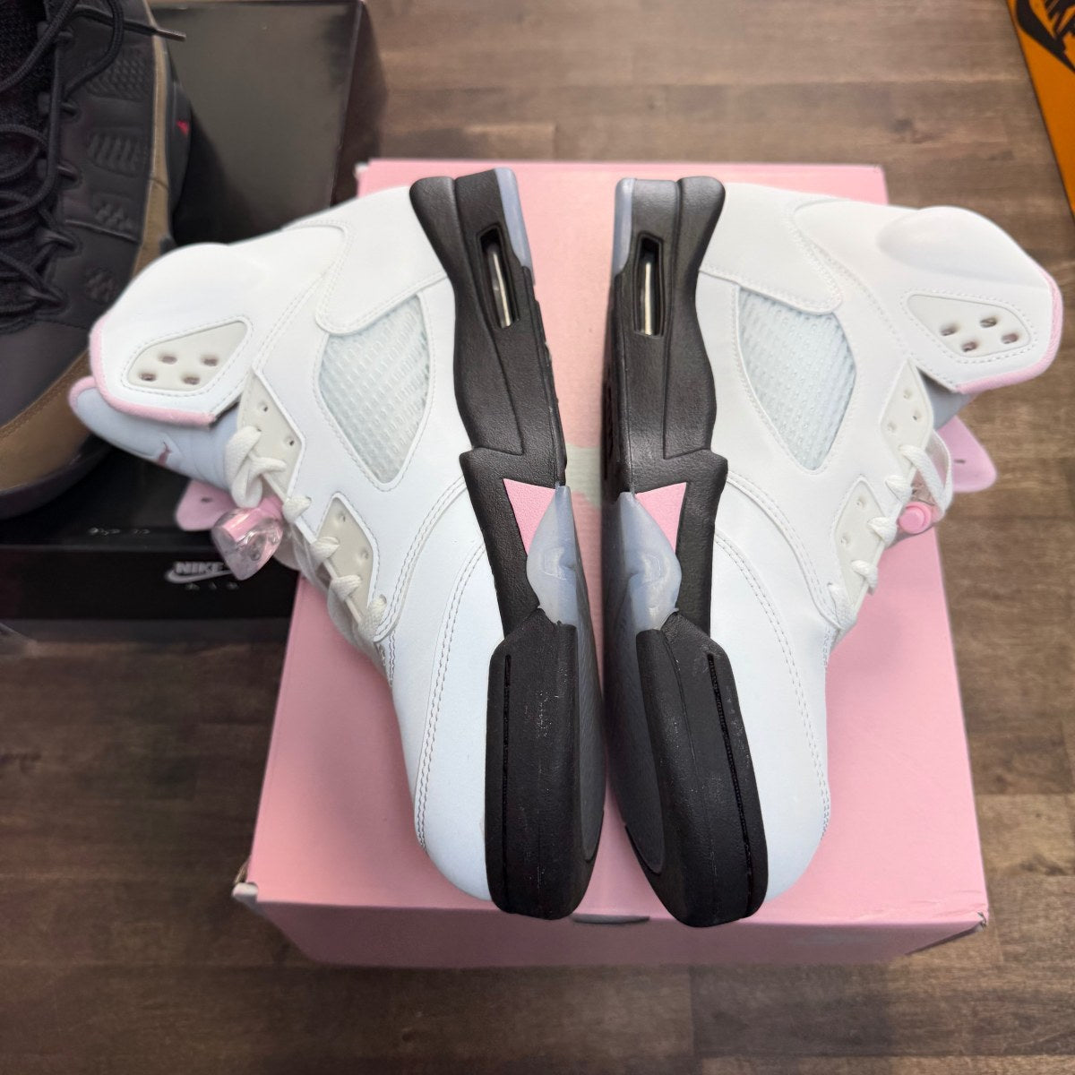 Jordan 5 Retro Medium Soft Pink Size 11.5 (Pre-Owned) - Image 5