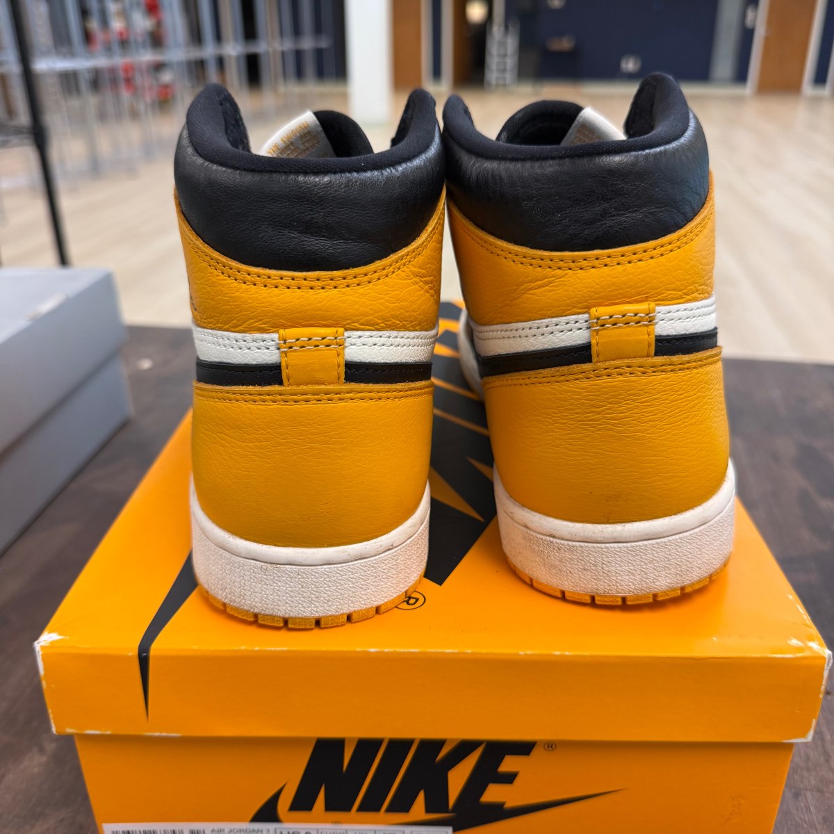 Jordan 1 Retro High OG Taxi - Image 4