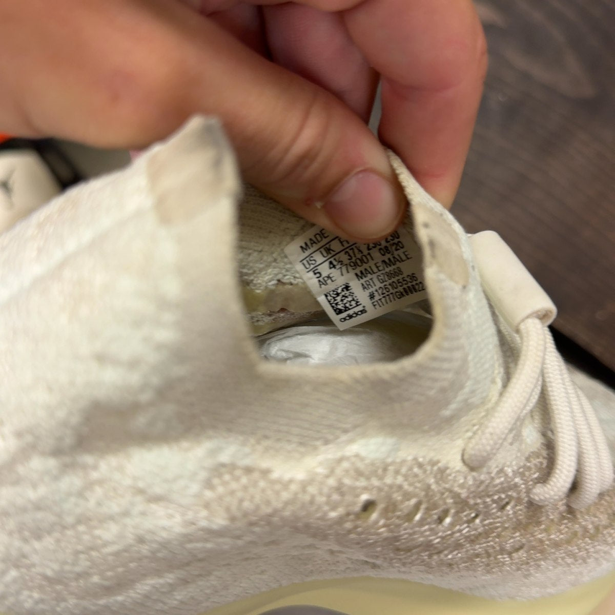adidas Yeezy Boost 380 Calcite Glow Size 5 (Pre-Owned) - Image 7