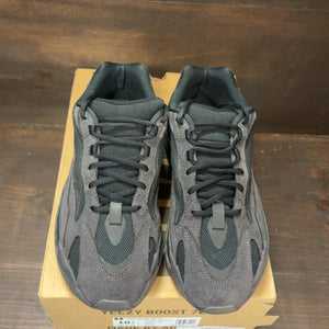 adidas Yeezy Boost 700 V2 Vanta Size 10.5 (Pre-Owned) - tag