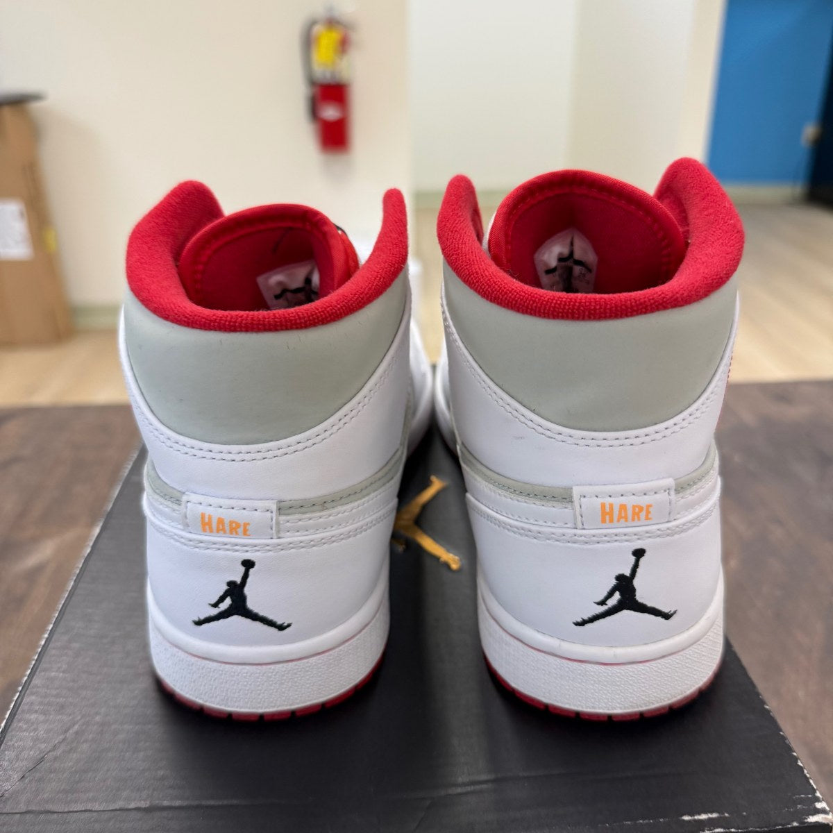 Jordan 1 Retro Hare Jordan (2015) - Image 3