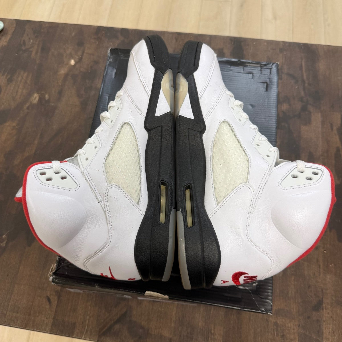 Jordan 5 Retro Fire Red Silver Tongue (2020) - Image 6