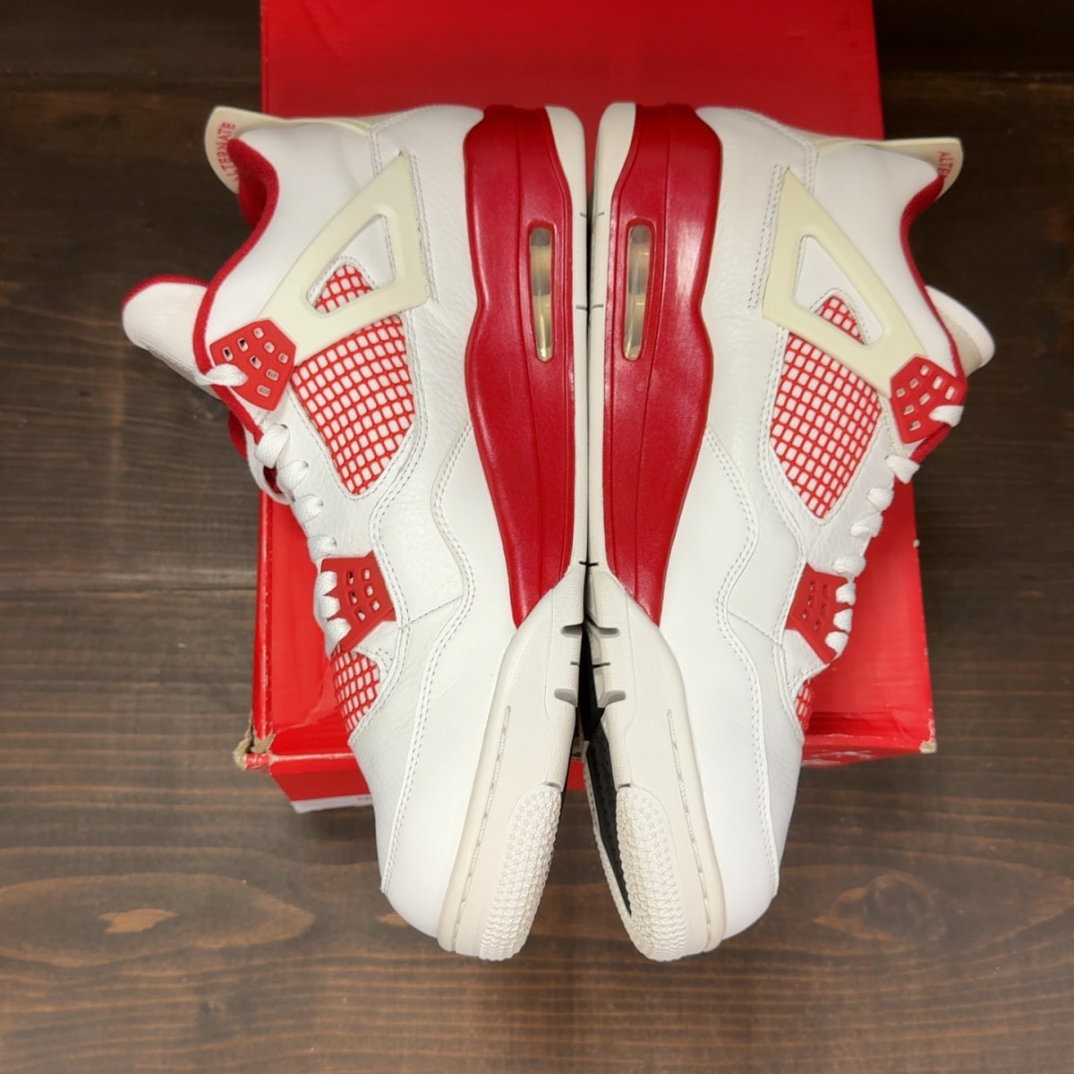 Jordan 4 Retro Alternate 89 Size 13 (Pre-Owned) - Image 4