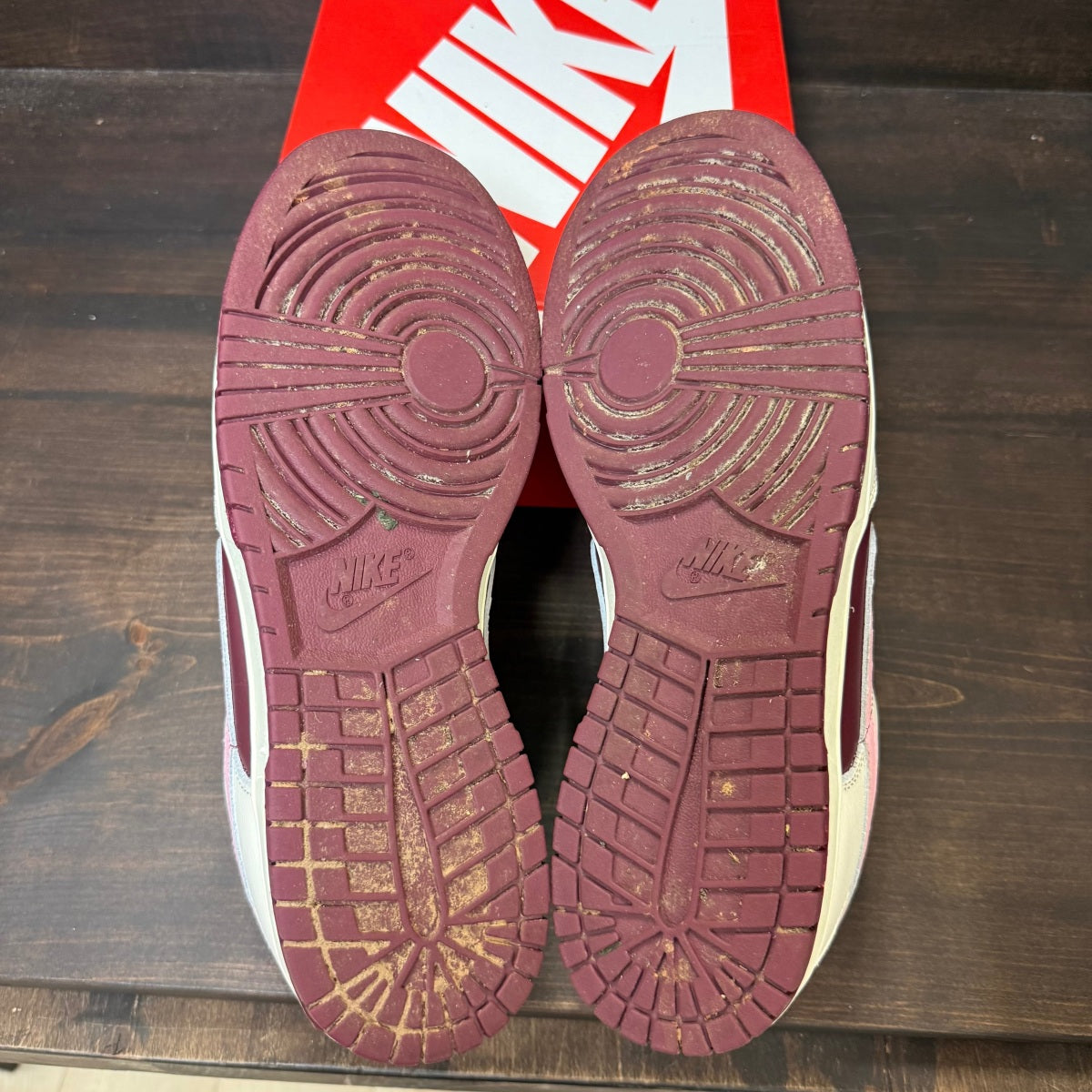 Nike Dunk Low Retro PRM Valentine's Day (2023) - Image 6