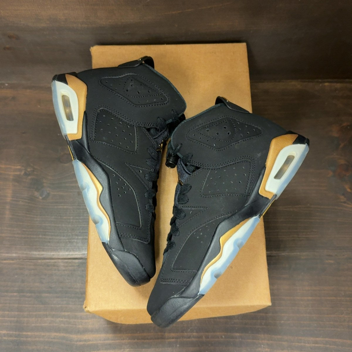 Jordan 6 Retro DMP 2020 (GS) Size 5.5Y (Pre-Owned) - Image 2
