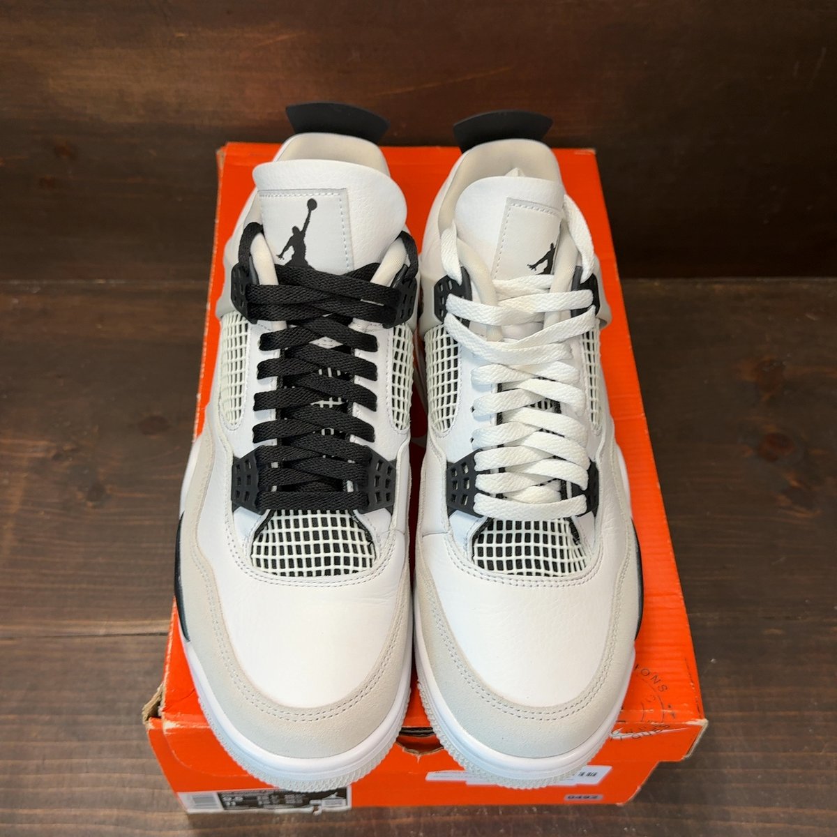 Jordan 4 Retro Military Black Size 9.5 (Pre-Owned) - tag