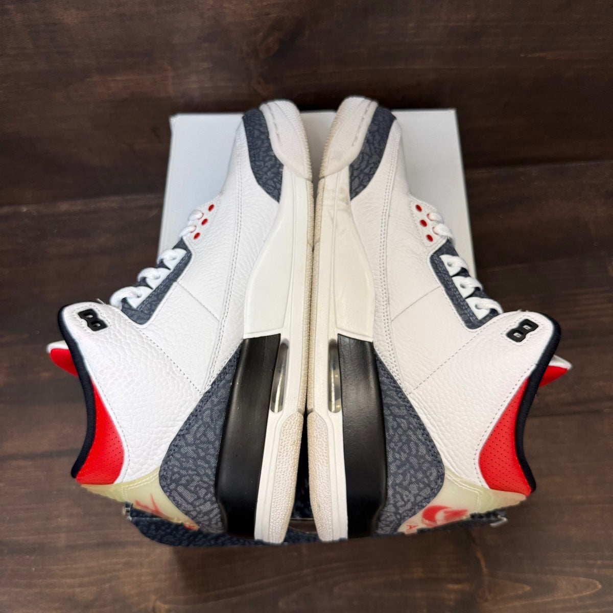 Jordan 3 Retro SE Fire Red Denim (2020) - Image 4