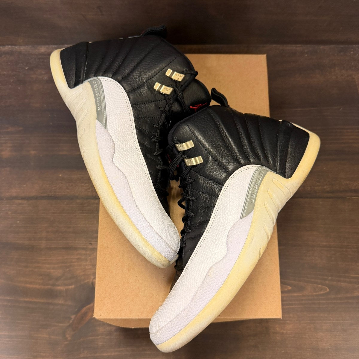 Jordan 12 Retro Playoffs (2022) Size 9.5 (Pre-Owned) - Image 2
