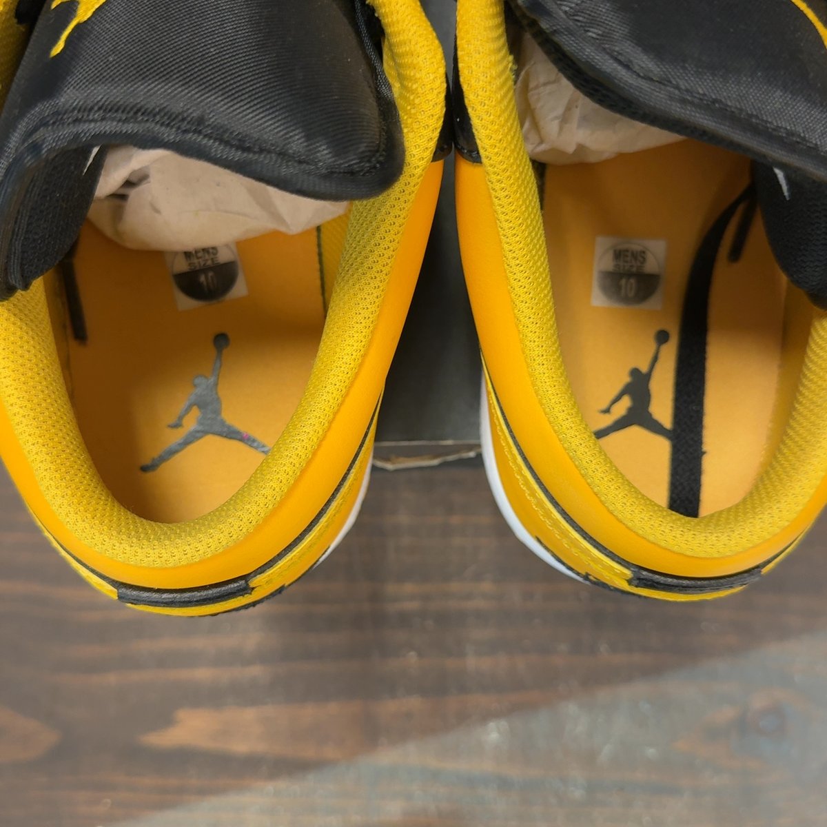 Jordan 1 Low Yellow Ochre Size 10 (Pre-Owned) - aux