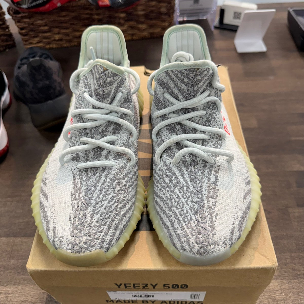 adidas Yeezy Boost 350 V2 Blue Tint Size 7.5 (Pre-Owned) - Image 3