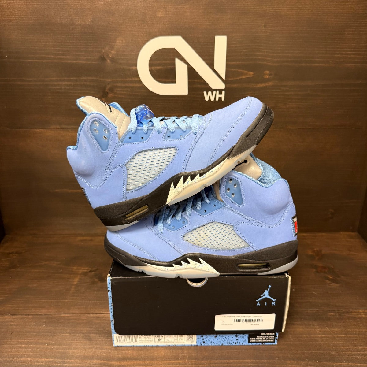 Jordan 5 Retro UNC University Blue - Image 1