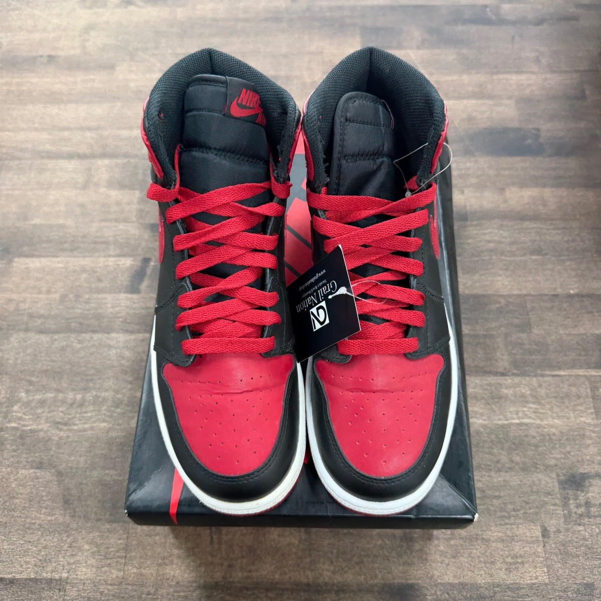 Jordan 1 Retro Bred (2013) (GS) - Image 2