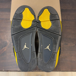 Jordan 4 Retro Thunder (2023) (GS) Size 6Y (Pre-Owned) - Image 8