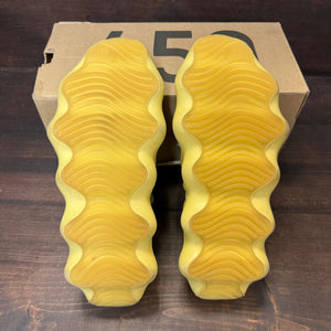adidas Yeezy 450 Sulfur Size 9 (Pre-Owned) - Image 5