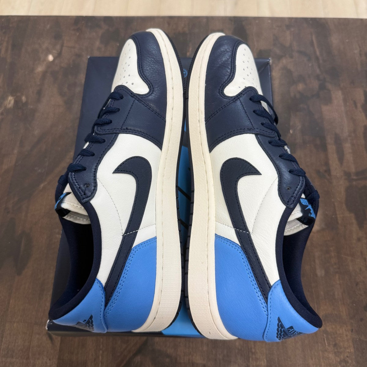 Jordan 1 Low OG Obsidian UNC - Image 4