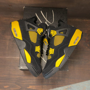 Jordan 4 Retro Thunder (2023) Size 8 (Pre-Owned) - back