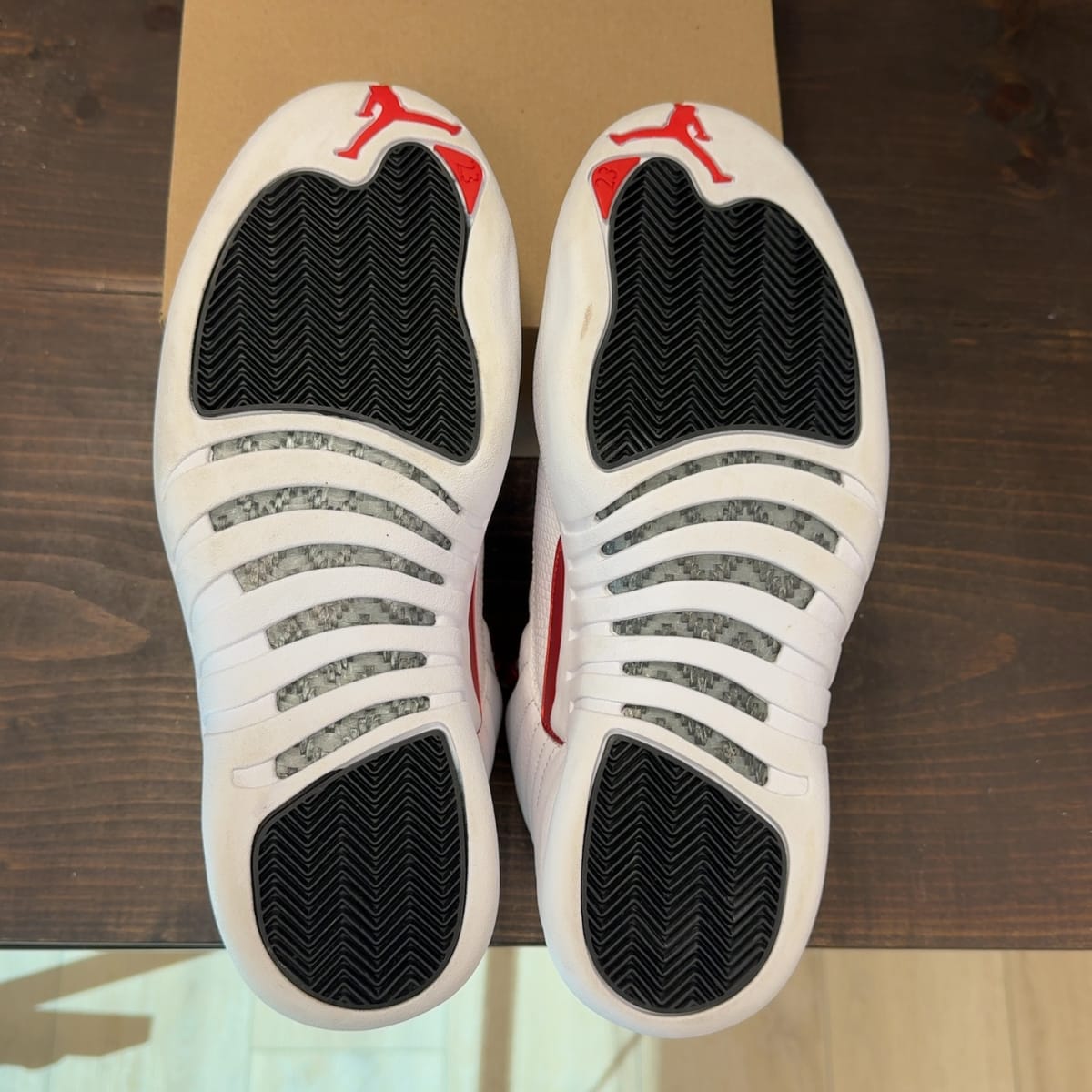 Jordan 12 Retro Twist Size 10 (Pre-Owned) - aux