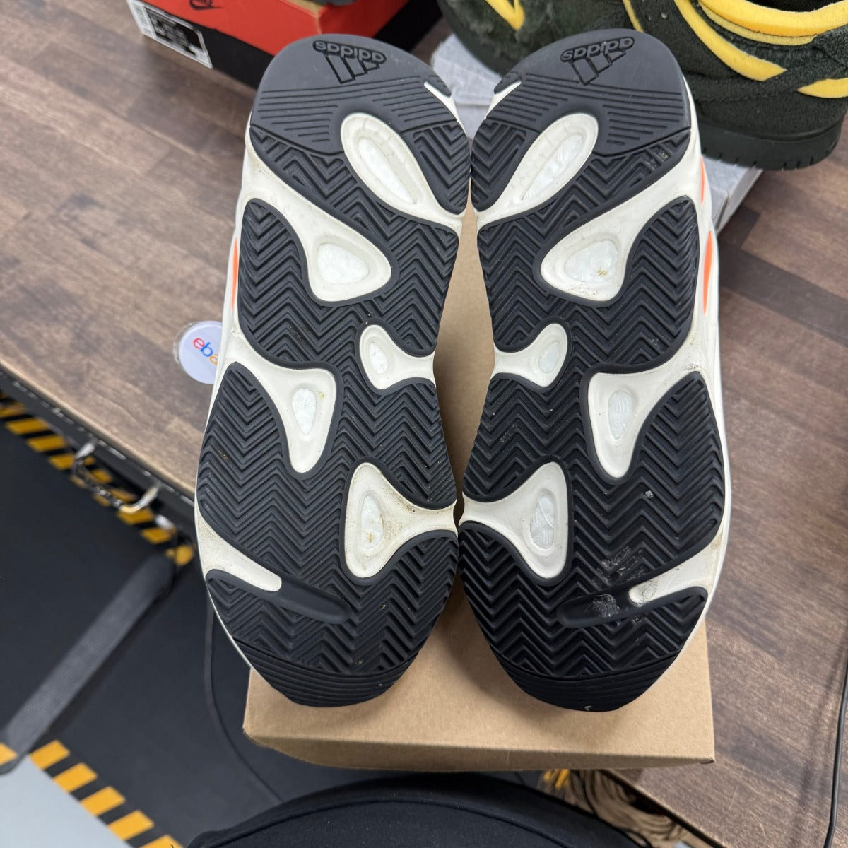 adidas Yeezy Boost 700 Wave Runner Size 10.5 (Pre-Owned) - aux