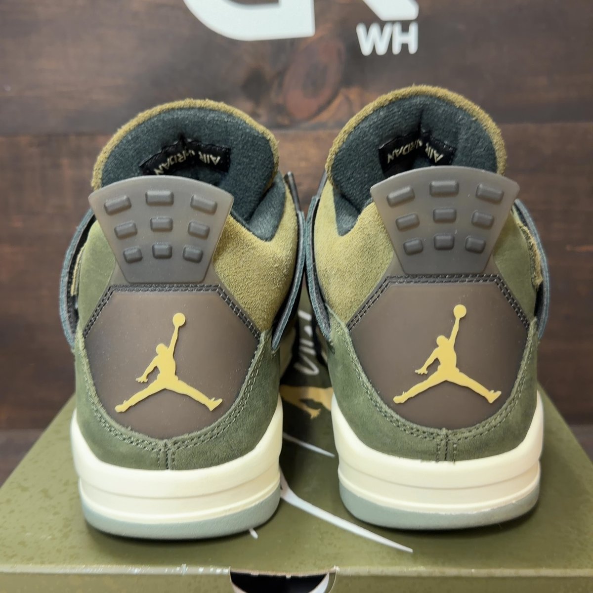 Jordan 4 Retro SE Craft Medium Olive Size 11.5 (Pre-Owned) - aux