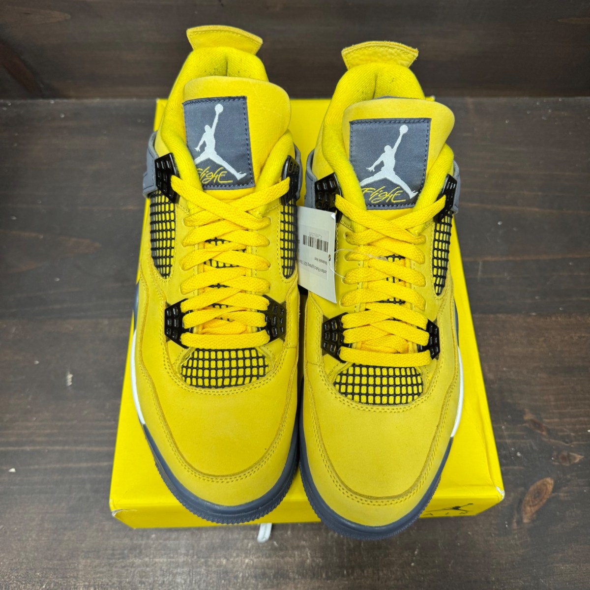 Jordan 4 Retro Lightning (2021) Size 9 (Pre-Owned) - side