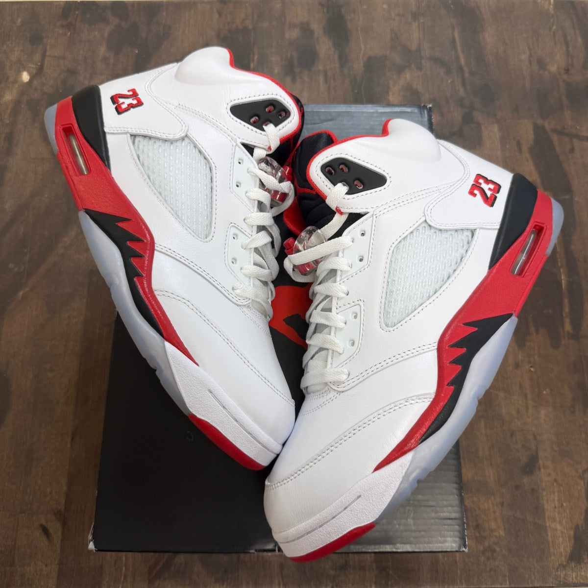 Jordan 5 Retro Fire Red Black Tongue (2025) - Image 1