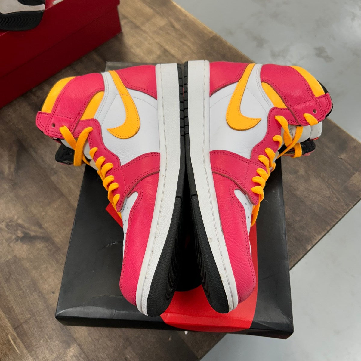 Jordan 1 Retro High OG Light Fusion Red - Image 3