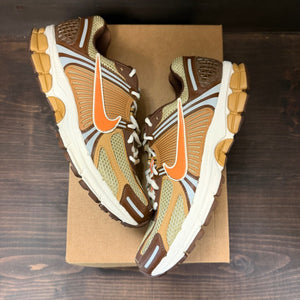 Nike Zoom Vomero 5 Wheat Grass Cacao Wow Size 9.5 (Pre-Owned) - Image 2