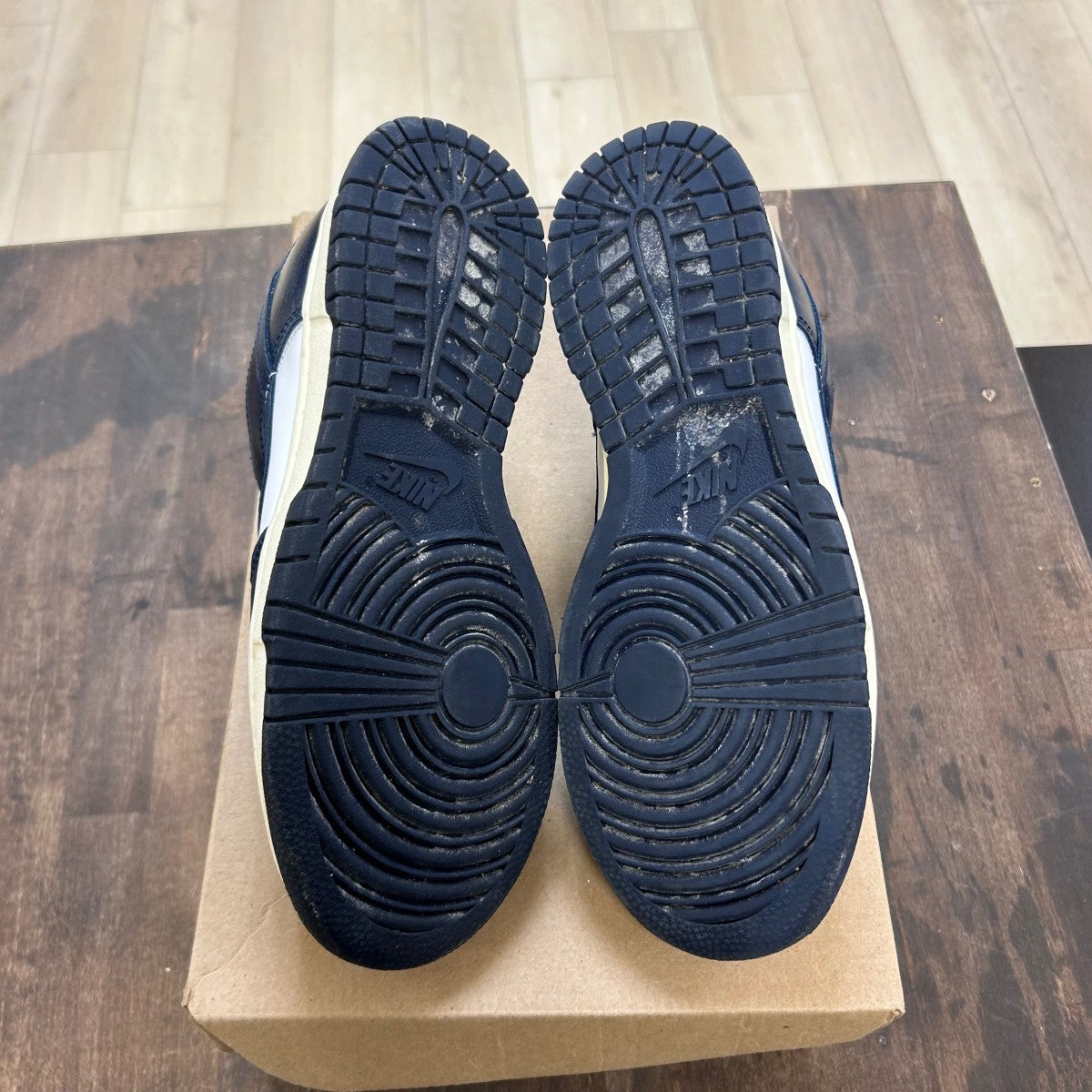 Nike Dunk Low PRM Vintage Navy (Women's) Size 8W (Pre-Owned) - Image 5