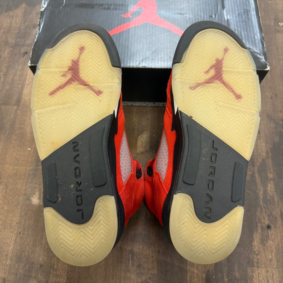 Jordan 5 Retro Raging Bull Red (2021) (GS) - Image 5