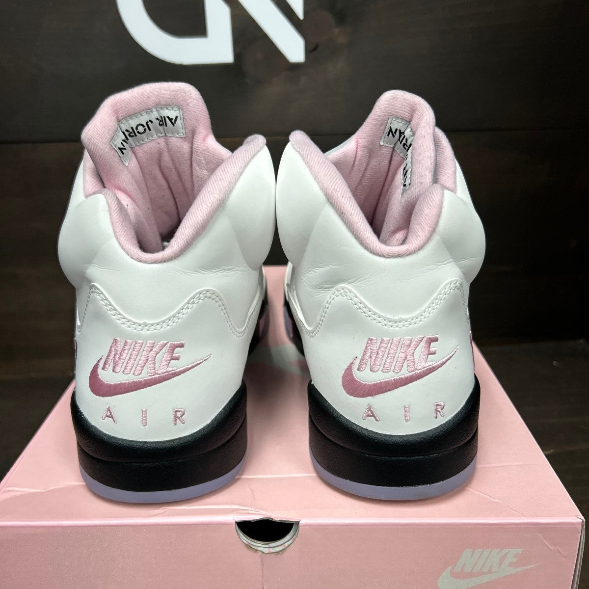 Jordan 5 Retro Medium Soft Pink - Image 5