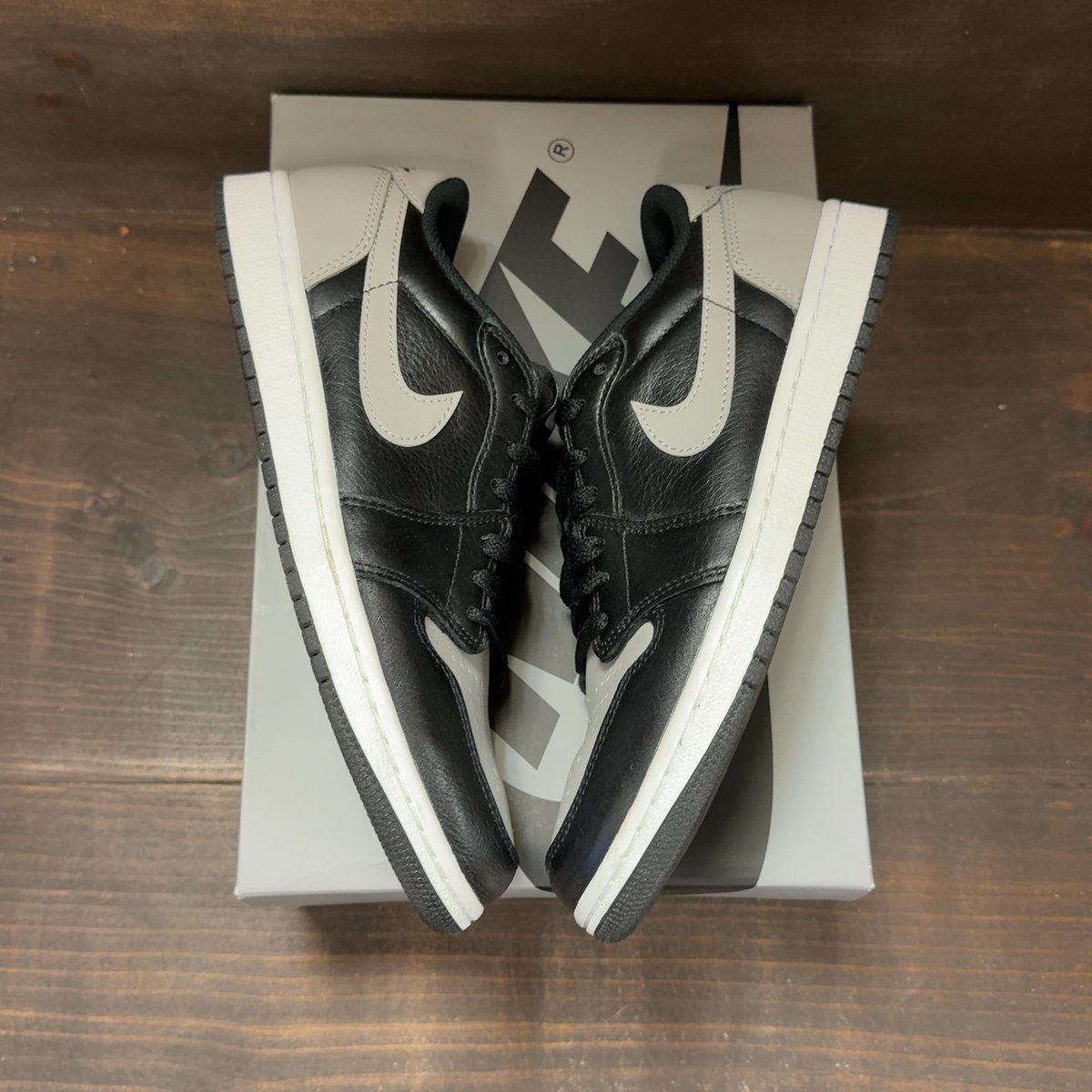 Jordan 1 Retro Low OG Shadow (2024) Size 8 (Pre-Owned) - back