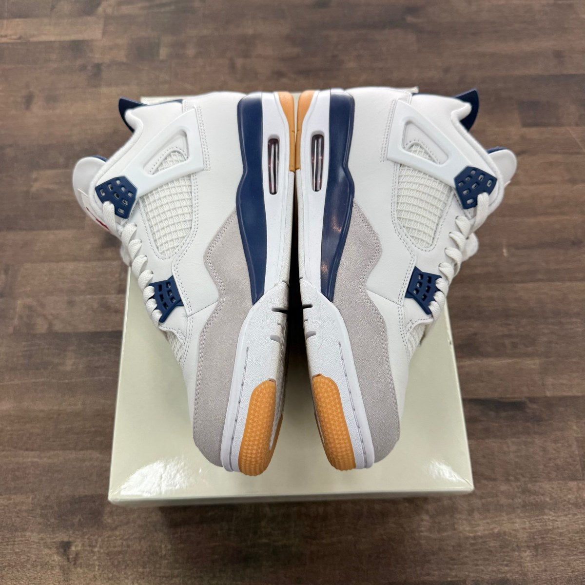Jordan 4 Retro SB Navy Size 10 (Pre-Owned)