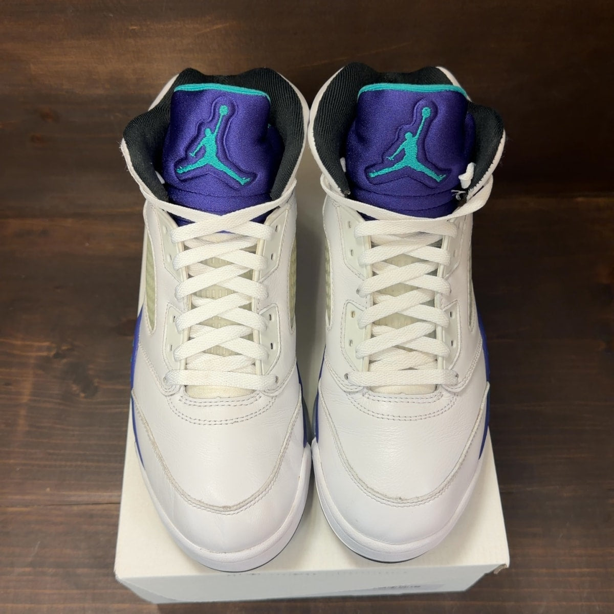 Jordan 5 Retro Grape (2025) Size 9 (Pre-Owned) - Image 3