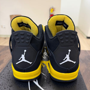 Jordan 4 Retro Thunder (2023) - Image 3