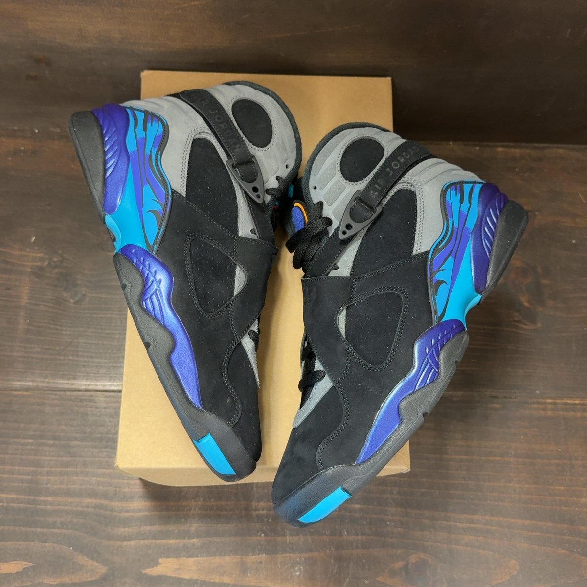 Jordan 8 Retro Aqua (2025) Size 11 (Pre-Owned) - back