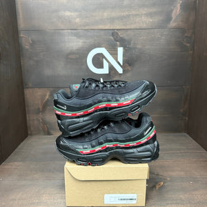 Nike Air Max 95 SP Undefeated Black Size 10 (Pre-Owned) - Image 1